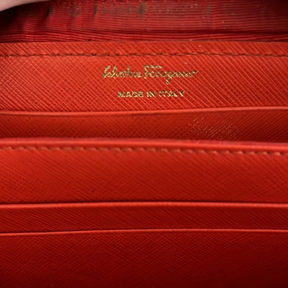Women’s Salvatore Ferragamo Wallet - Picture 6 of 8